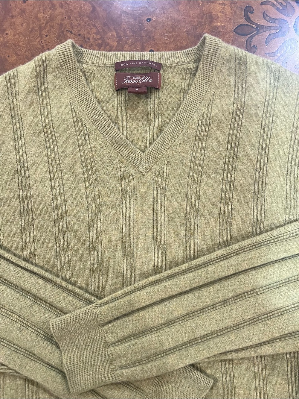 Elba 100% Cashmere Men’s XL Heathered Olive V-Neck Lightweight Sweater